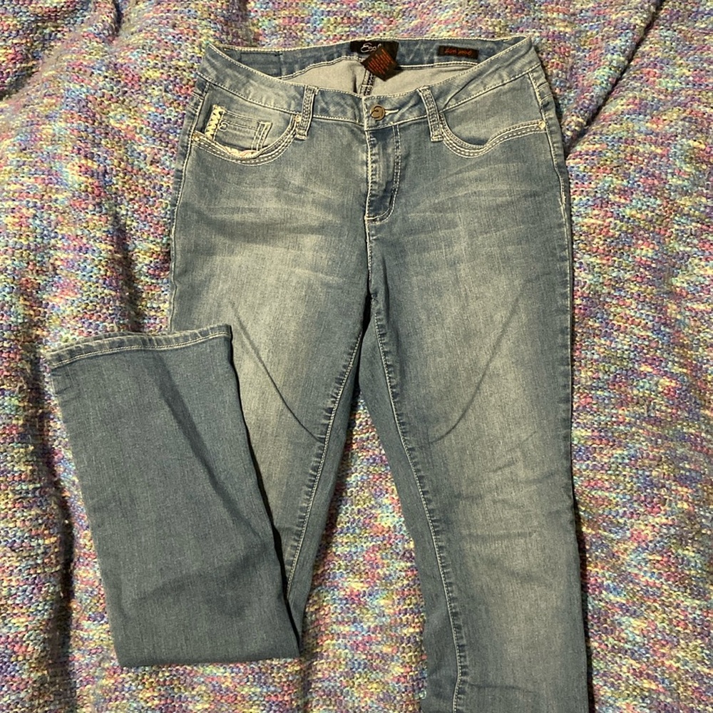 Earl Jeans 10
